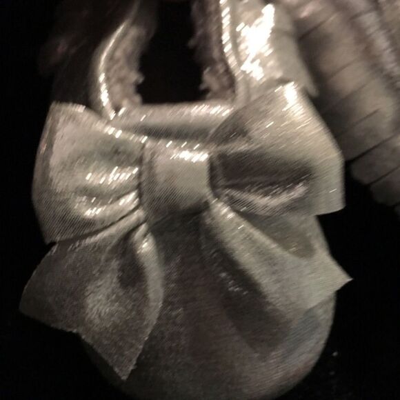Silver metallic shimmer Sherpa lined moccasins - Picture 5 of 8